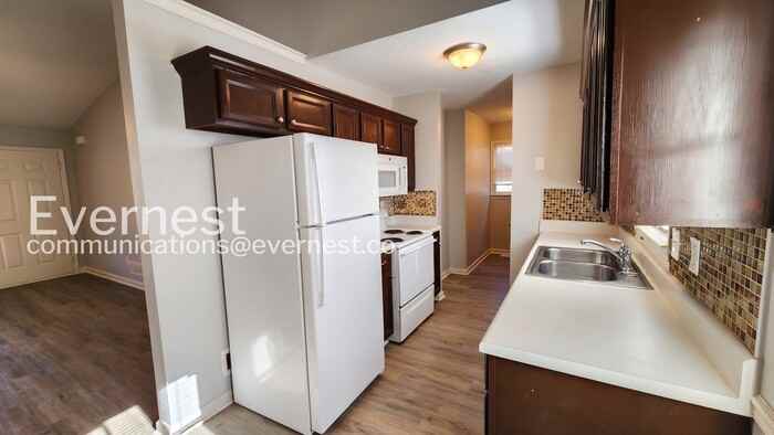 345 Bomar Ln - Photo 6 of 23