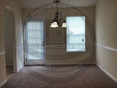 10718 Barberry Dr - Photo 4 of 21