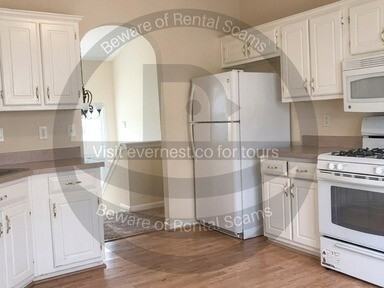 10718 Barberry Dr - Photo 5 of 21