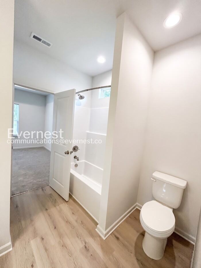 725 N Mcfarland St - Photo 6 of 15