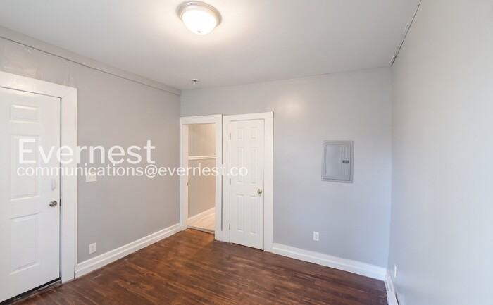 32 Woodlawn Dr #2 - Photo 7 of 19