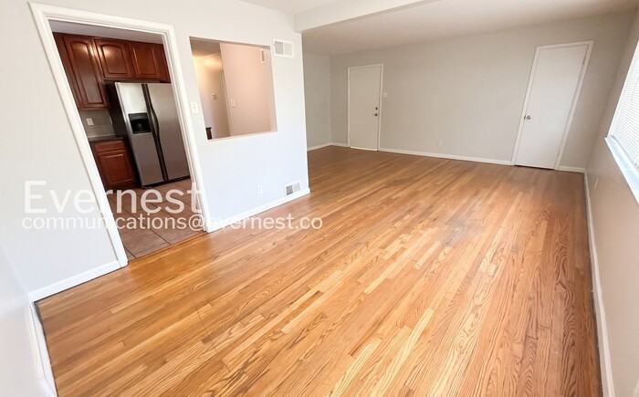 7216 Dartmouth Ave #B - Photo 6 of 23