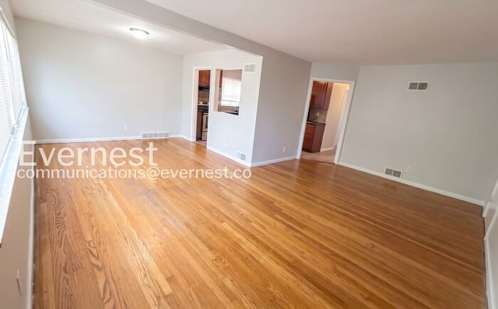 7216 Dartmouth Ave #B - Photo 4 of 23
