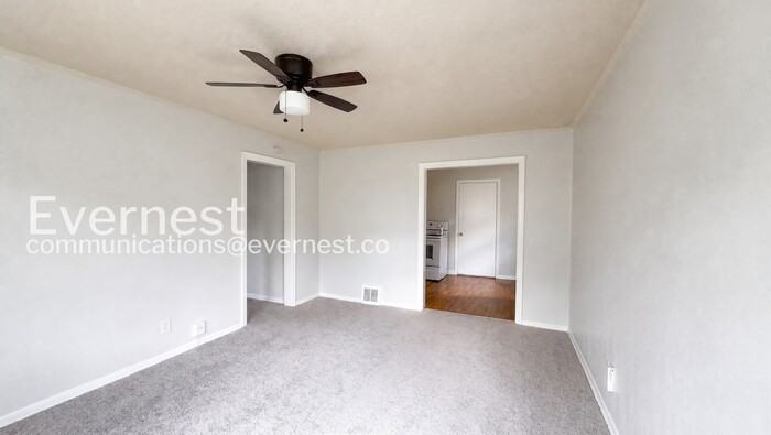 2833 Van Brunt Blvd - Photo 4 of 15