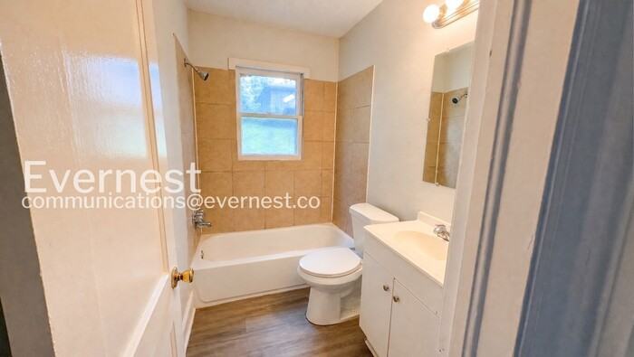 2833 Van Brunt Blvd - Photo 6 of 15