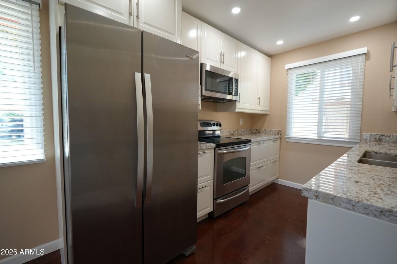 6045 N 79th St - Photo 4 of 18