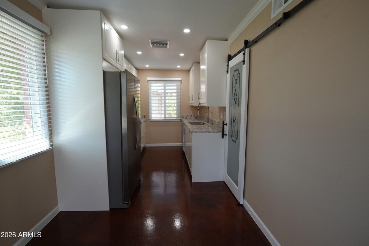 6045 N 79th St - Photo 5 of 18
