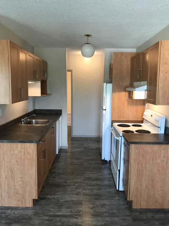 5611 10 Ave - Photo 6 of 14