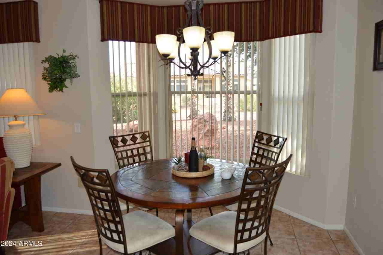 15621 W Heritage Dr - Photo 5 of 16