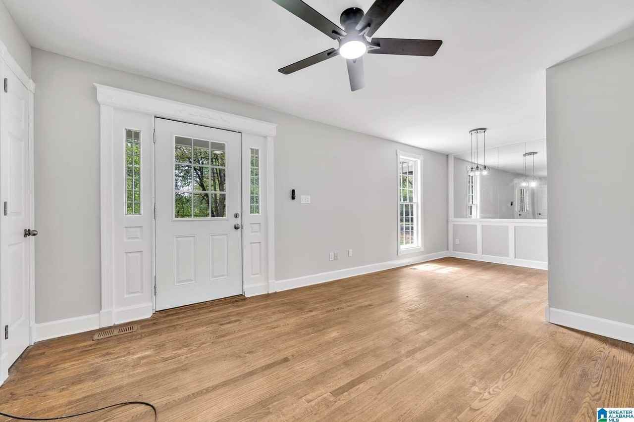 3027 Cora Ave - Photo 7 of 23