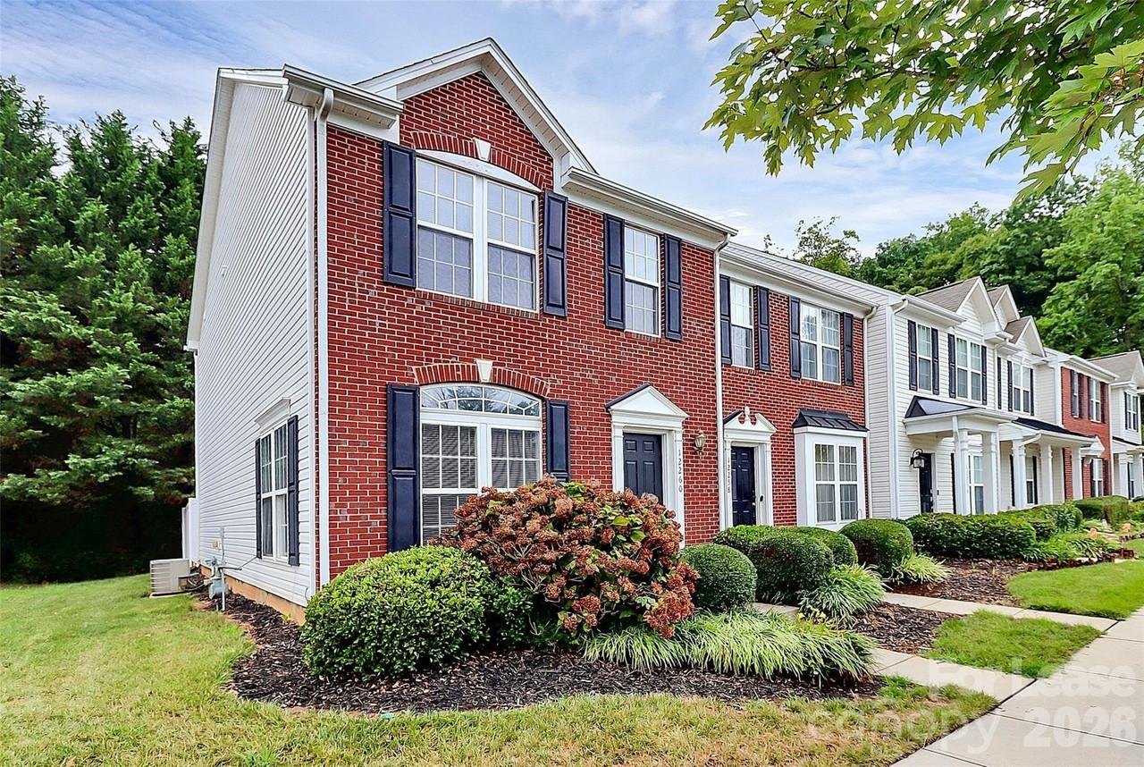 12260 Jessica Pl - Photo 2 of 8