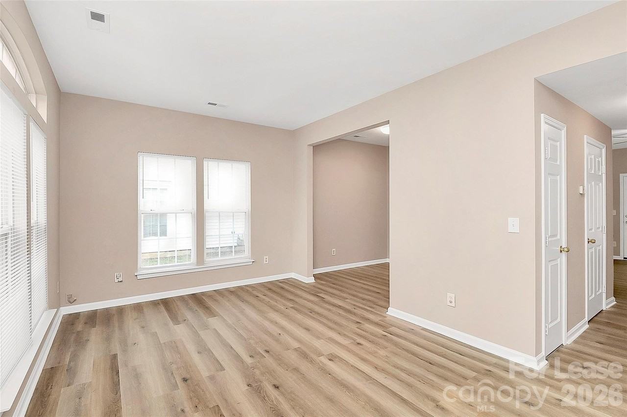 12260 Jessica Pl - Photo 4 of 8