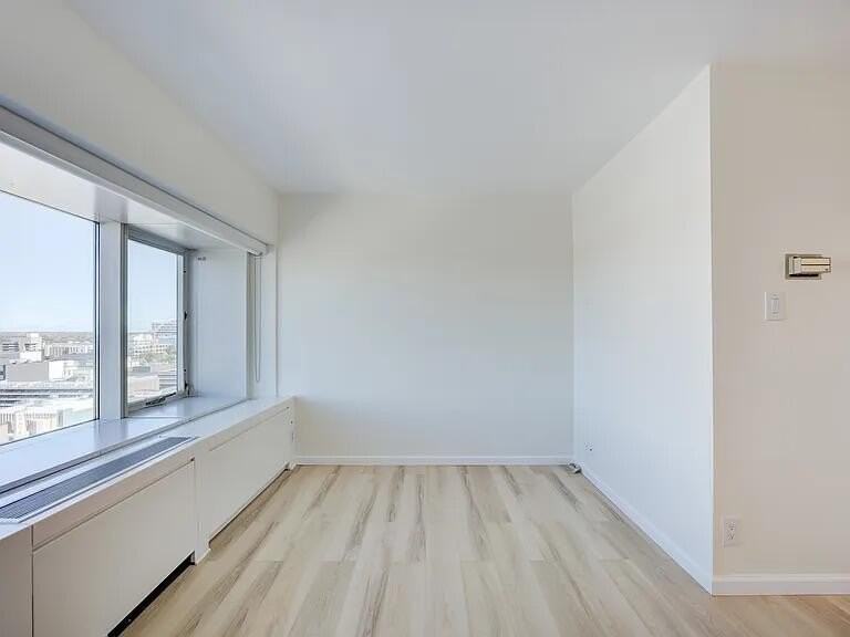 555 E William St #16G - Photo 5 of 22