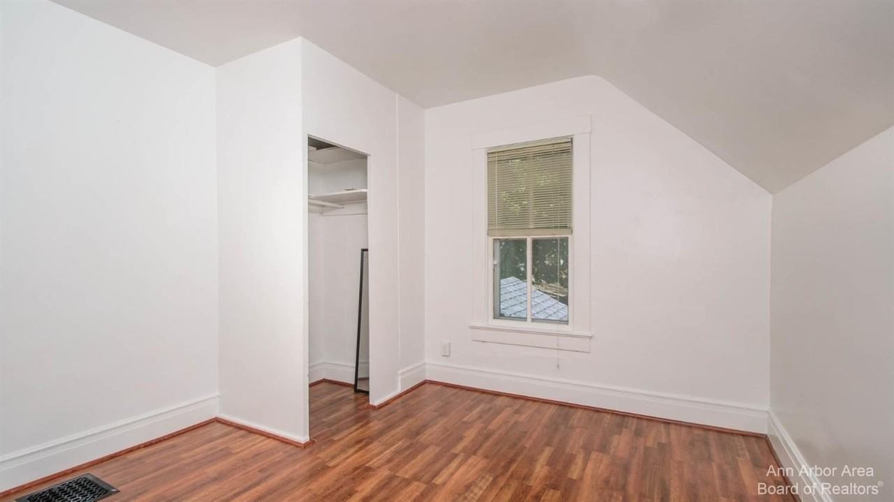 610 S Ashley St #2 - Photo 5 of 37