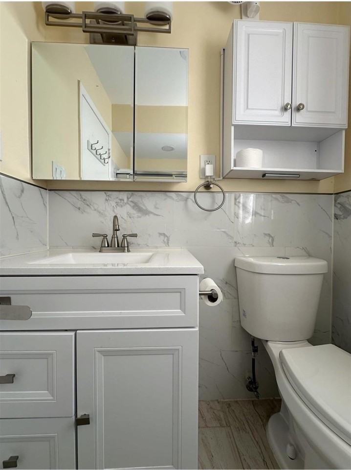 374 Cator Ave #1 - Photo 5 of 19