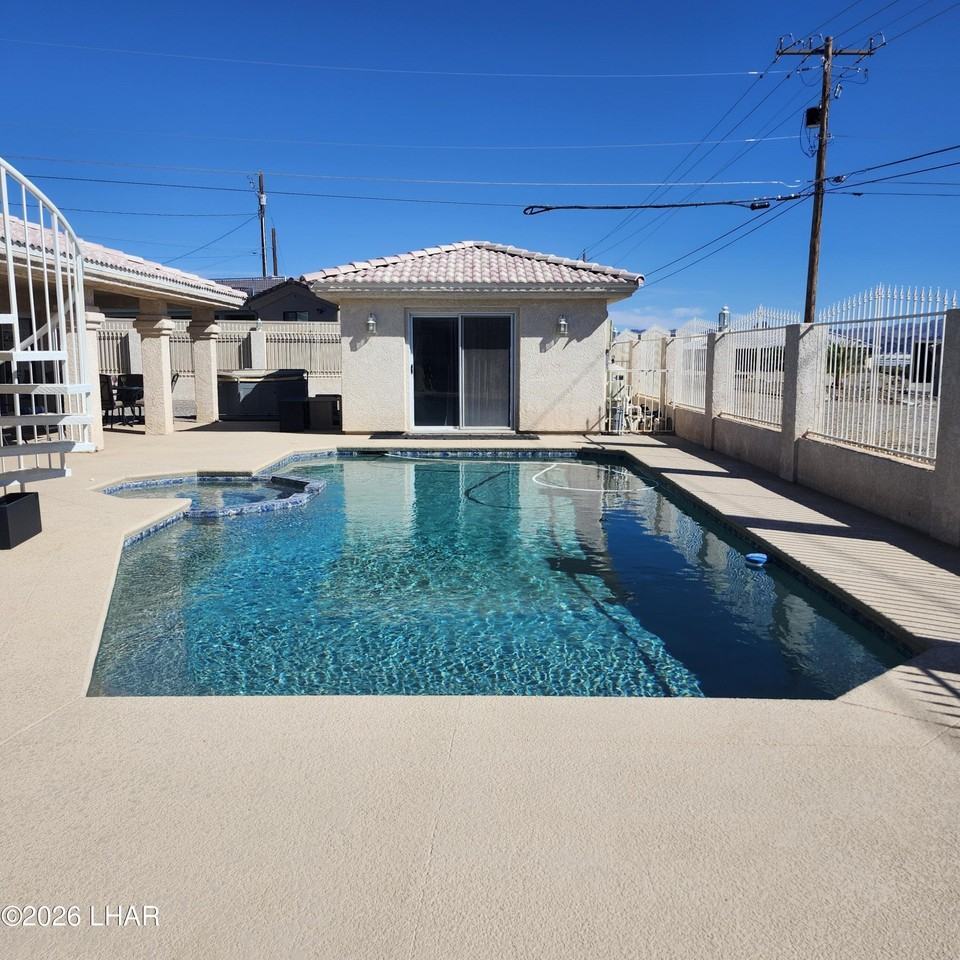 1776 Lear Bay - Photo 4 of 35