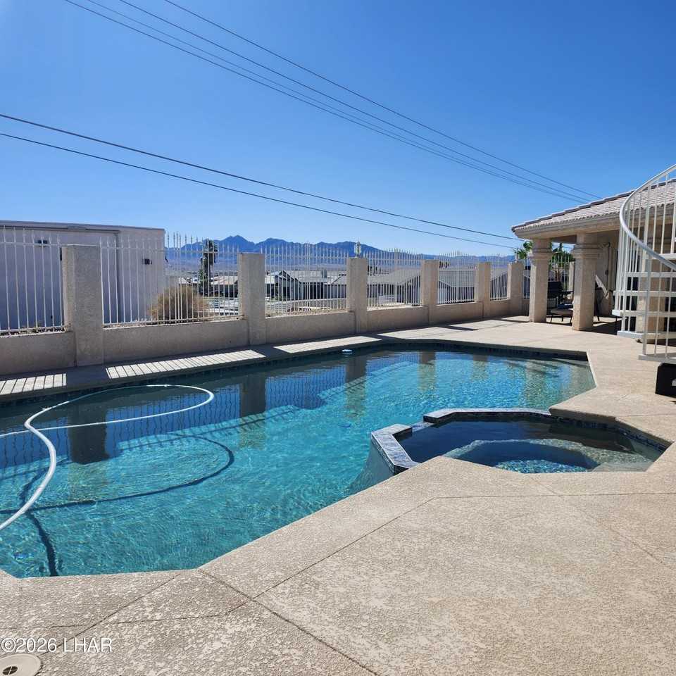 1776 Lear Bay - Photo 3 of 41