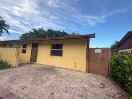 featured image of 4402 Nw 5th Ave #4402