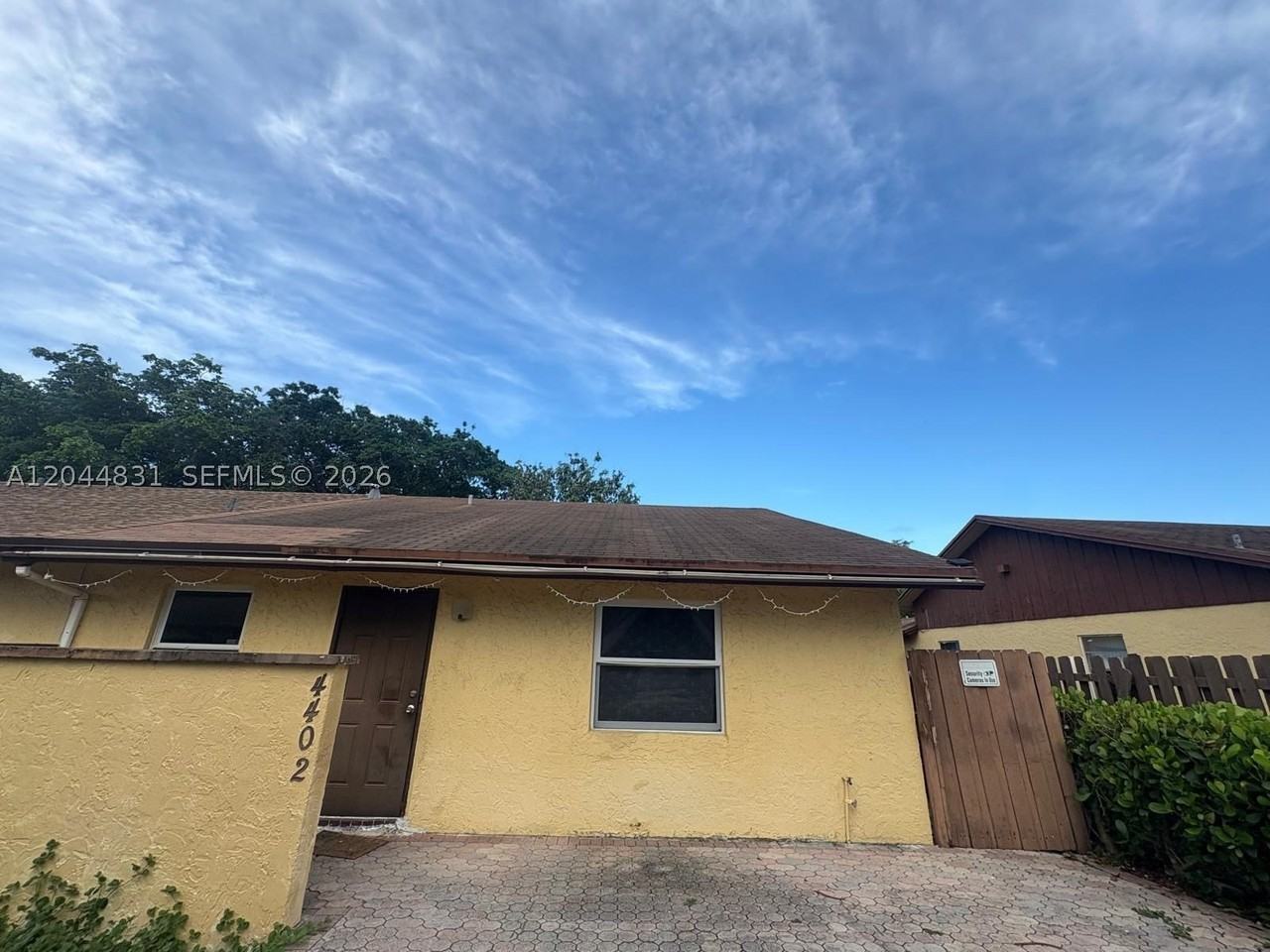 4402 Nw 5th Ave #4402 - Photo 2 of 12