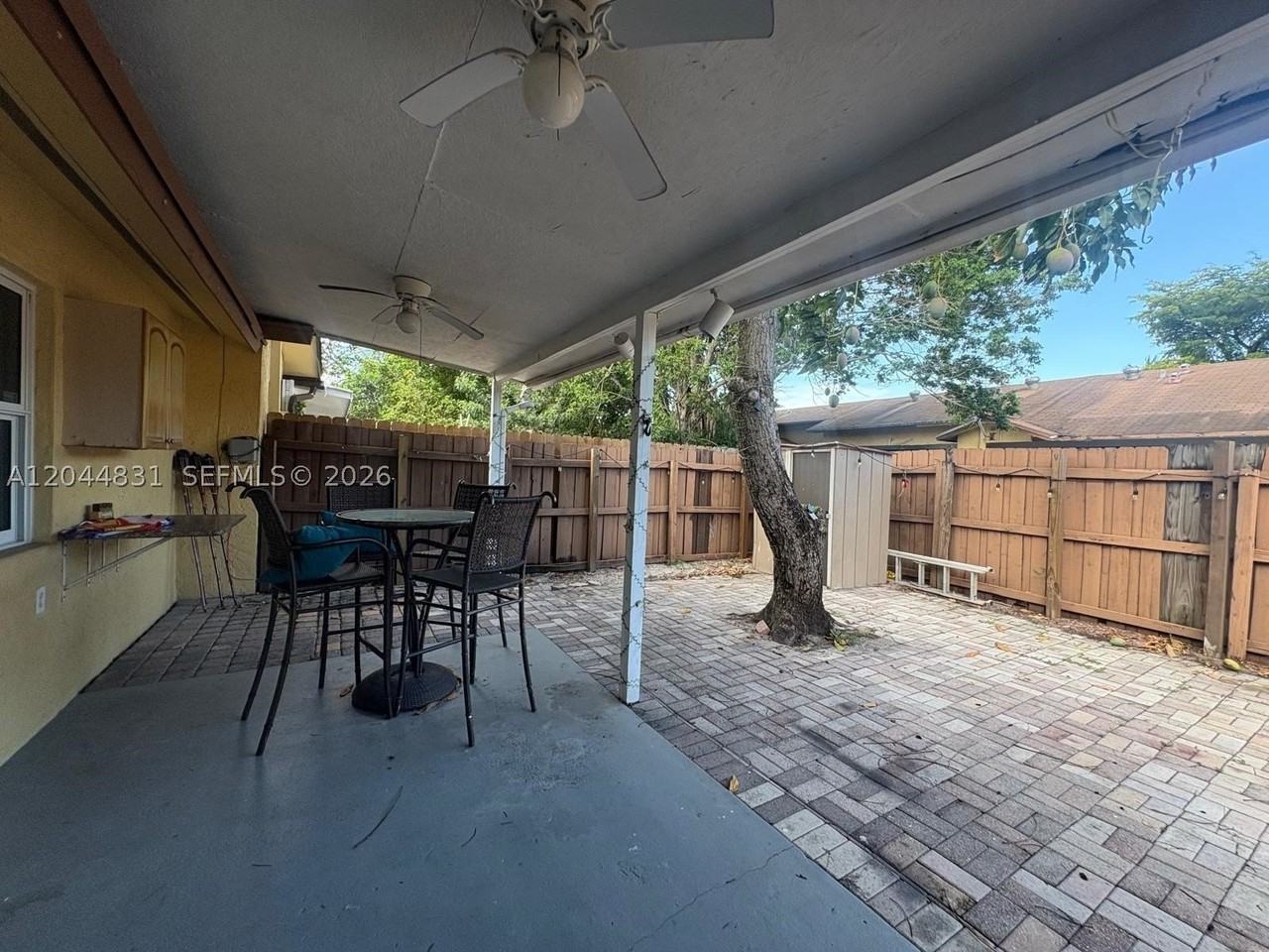 4402 Nw 5th Ave #4402 - Photo 4 of 12