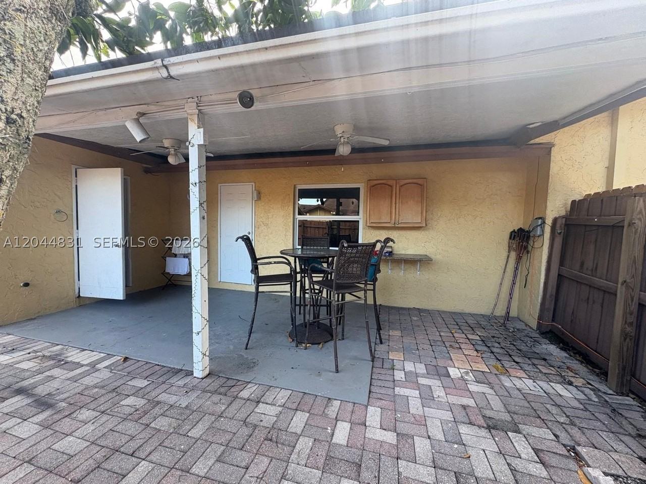 4402 Nw 5th Ave #4402 - Photo 6 of 12