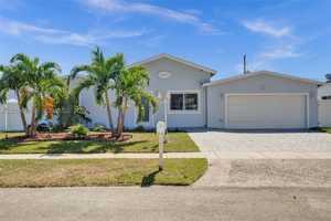 featured image of 9240 Sw 54th St