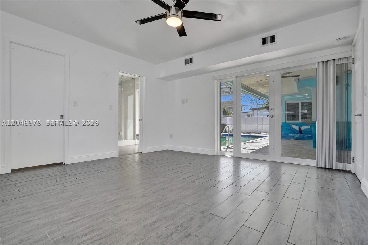 9240 Sw 54th St - Photo 6 of 45