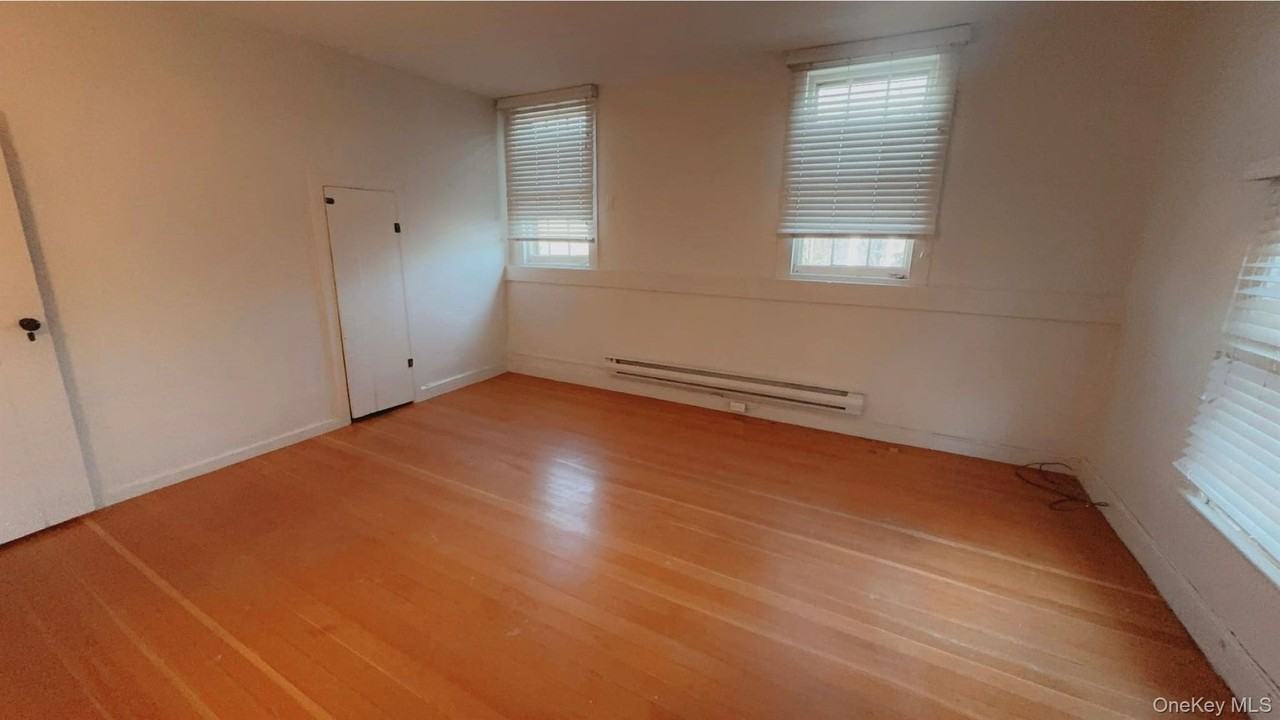 217 Main St - Photo 7 of 13