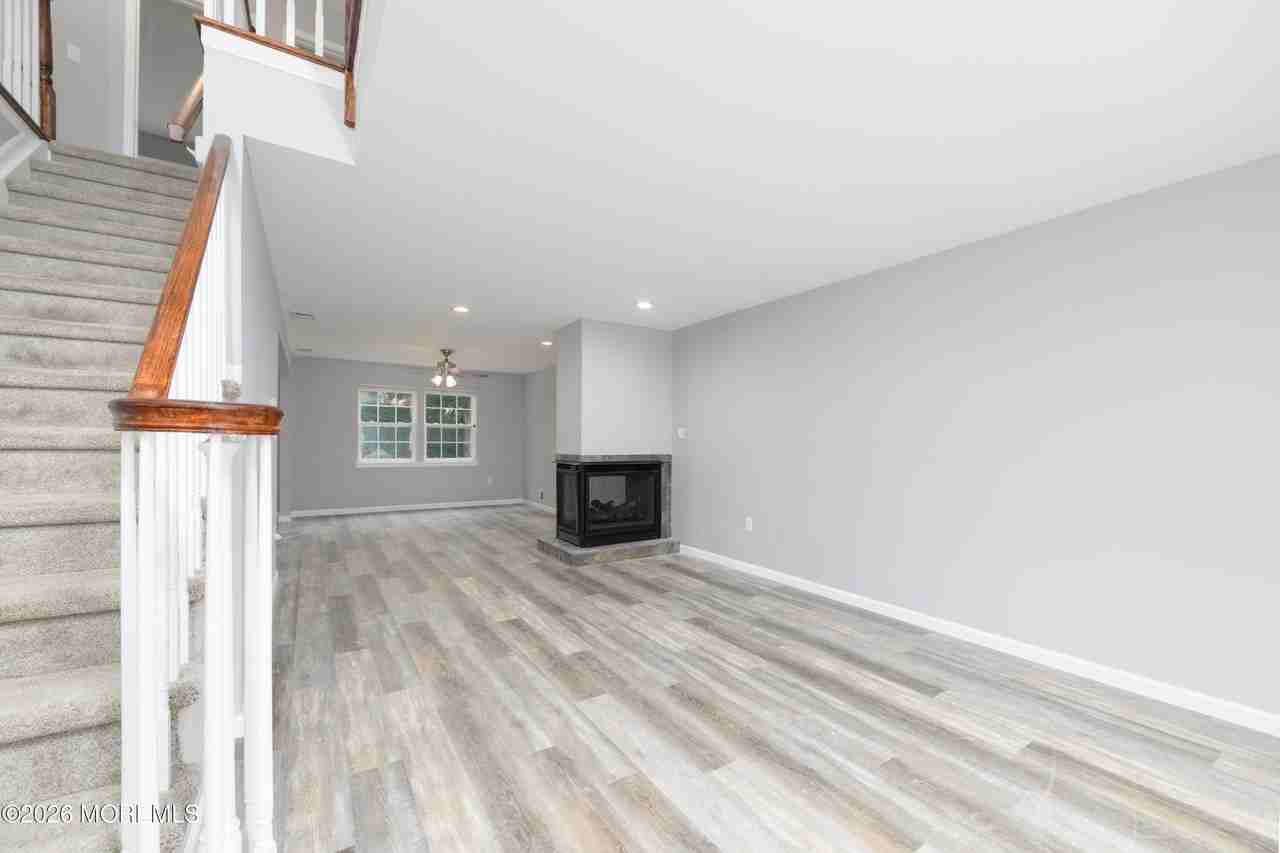 75 Mc Kinley Dr - Photo 2 of 35