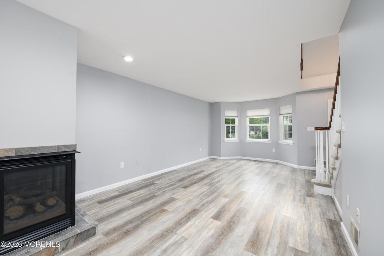 75 Mc Kinley Dr - Photo 5 of 35
