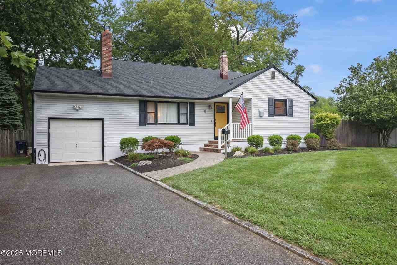 13 Woodland Rd - Photo 2 of 31