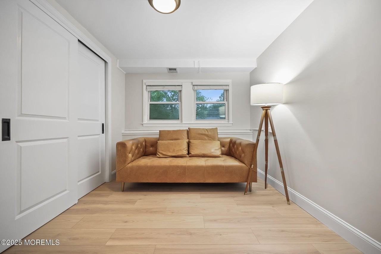 13 Woodland Rd - Photo 6 of 31