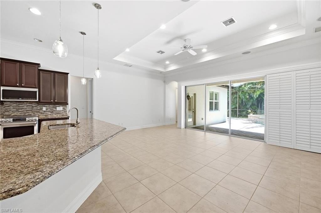 6853 Il Regalo Cir - Photo 5 of 30