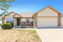 702 Hibiscus Cir - Photo 1 of 1