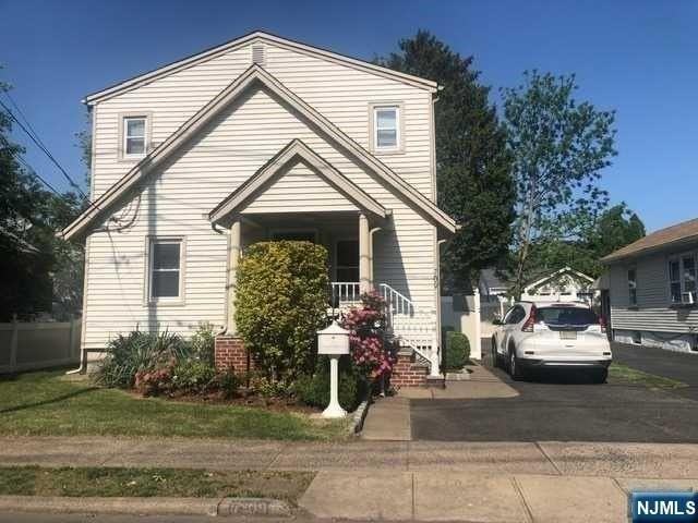 7-09 22nd St - Photo 2 of 10