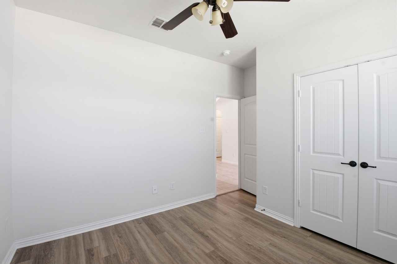 16117 Harper Rd - Photo 6 of 40