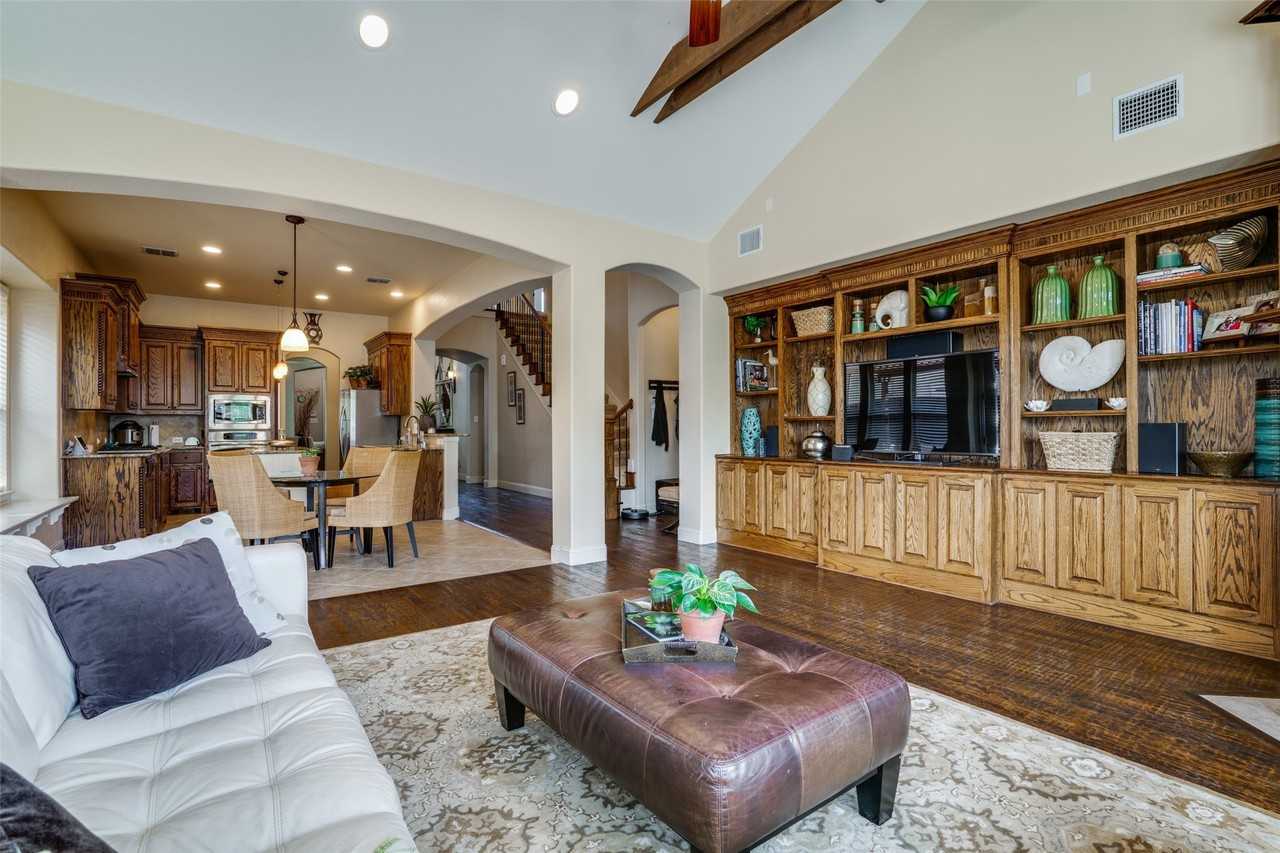 6961 Bella Vis - Photo 4 of 23