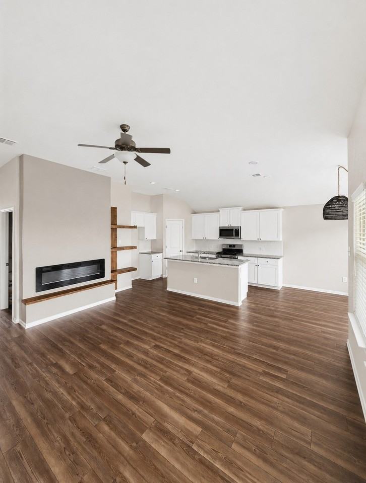 3903 Pioneer Dr - Photo 4 of 21