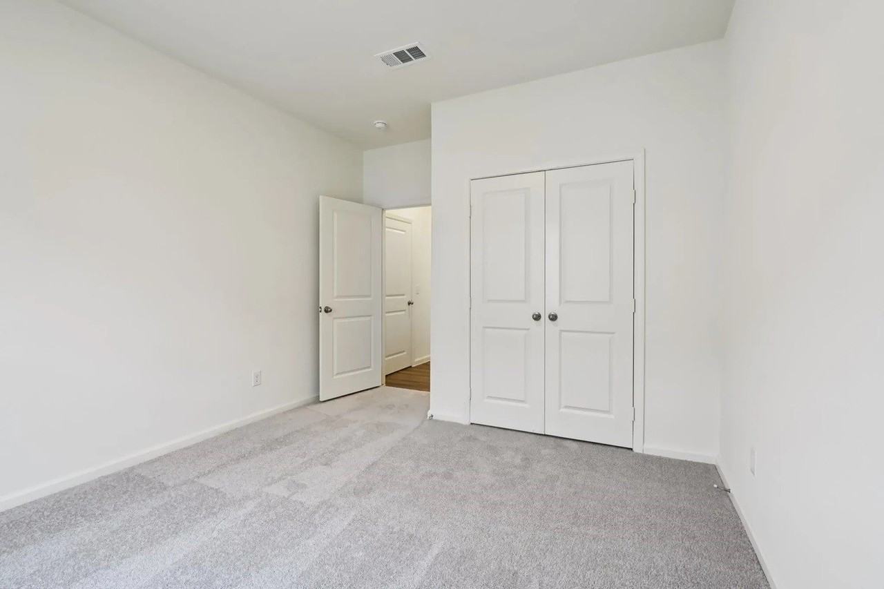 5506 Hastings - Photo 6 of 11