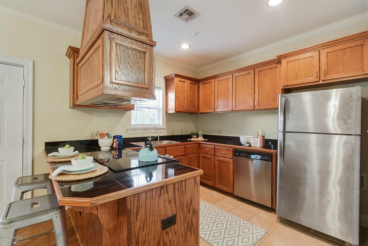 312 Bertrand Dr #203 - Photo 3 of 8