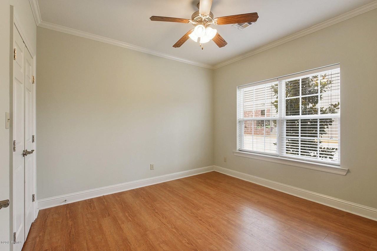 312 Bertrand Dr #203 - Photo 4 of 8