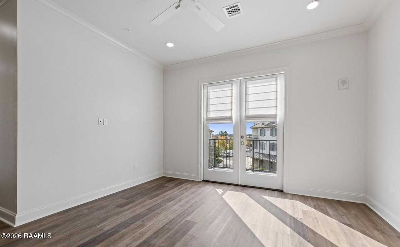 200 Prescott Blvd #300 - Photo 6 of 13