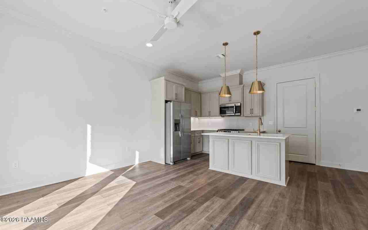200 Prescott Blvd #300 - Photo 7 of 13