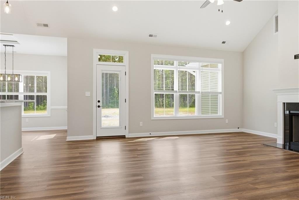 5055 Mineral Spring Rd #RD - Photo 6 of 38