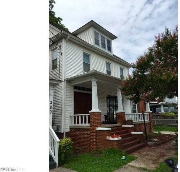 207 Poplar Ave
