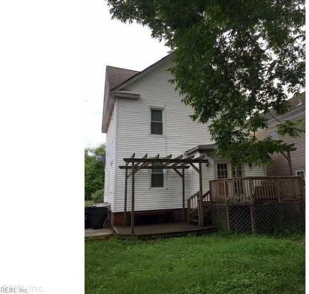 207 Poplar Ave - Photo 3 of 19