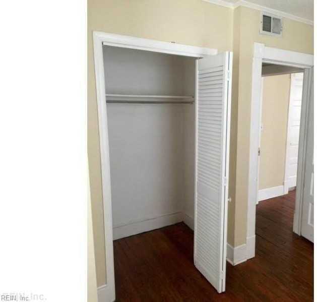 207 Poplar Ave - Photo 7 of 19