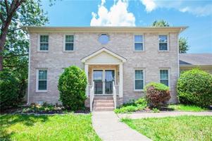 featured image of 1513 Narbonne Ct