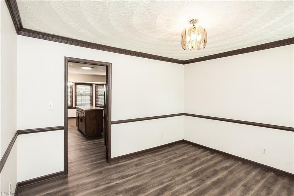 1513 Narbonne Ct - Photo 3 of 12