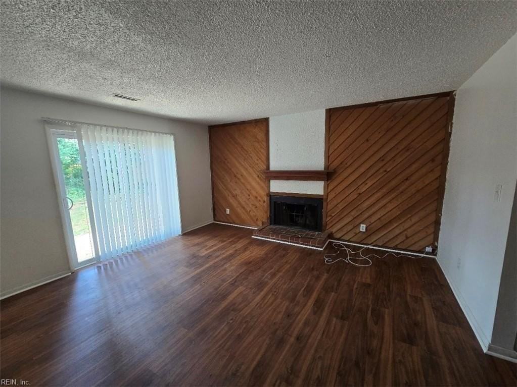 5710 Brandon Blvd - Photo 4 of 15